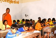 Khmer language classes in summer in Can Tho